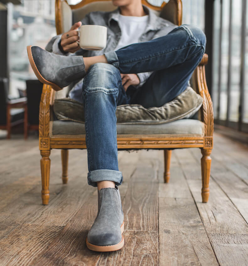chelsea hiking boots mens